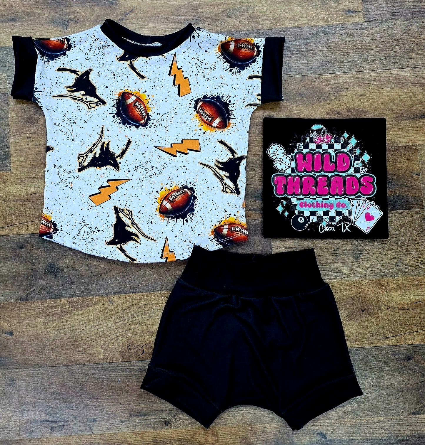 Lobo Dolman Tee & Play Shorts